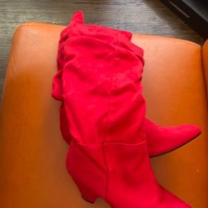Red scrunch boots